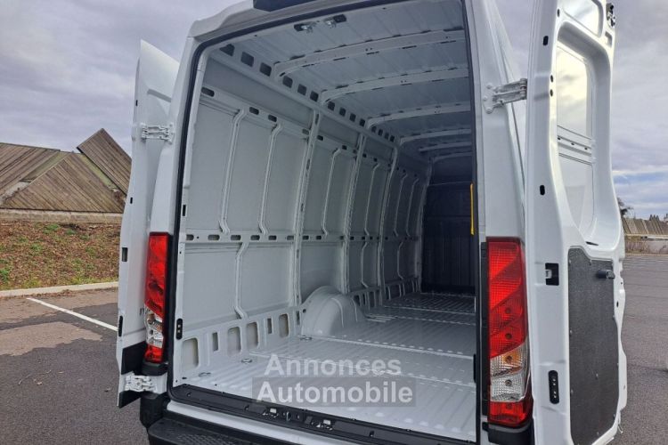 Iveco Daily FOURGON 35S18 A8 L4 - <small></small> 54.600 € <small>TTC</small> - #5