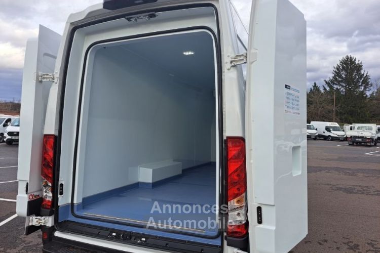 Iveco Daily FOURGON 35S18 A8 L4 FRIGO 54000E HT - <small></small> 64.800 € <small>TTC</small> - #4