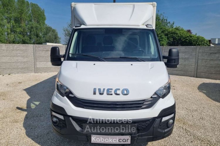 Iveco Daily FOURGON CAISSE ROUE JUMELEE GPS USB CRUISE - <small></small> 25.990 € <small>TTC</small> - #2