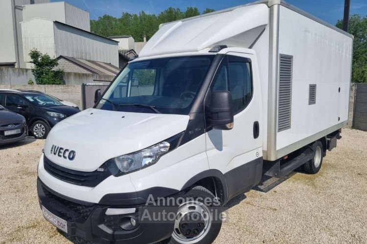 Iveco Daily FOURGON CAISSE ROUE JUMELEE GPS USB CRUISE - <small></small> 25.990 € <small>TTC</small> - #3