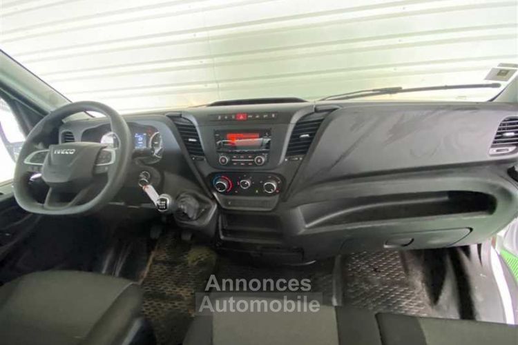 Iveco Daily MY 2022 EURO6E 35C16H 3.0l - 156 ch - <small></small> 39.980 € <small>TTC</small> - #4