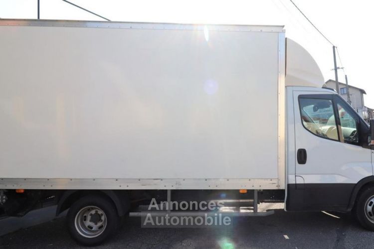 Iveco Daily VU 35C16 3L 160 CH PRIX HT : 34990 TTC 41989+ ATTELAGE + CAMERA DE RECUL HAYON EL... - <small></small> 34.991 € <small>TTC</small> - #8