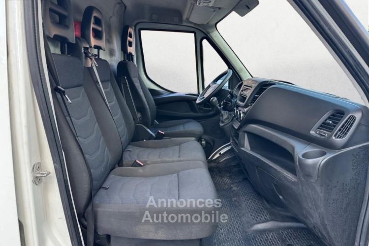 Iveco Daily VU 35S14 CABINE 2.3 140 L2H2 - <small></small> 18.490 € <small>TTC</small> - #10