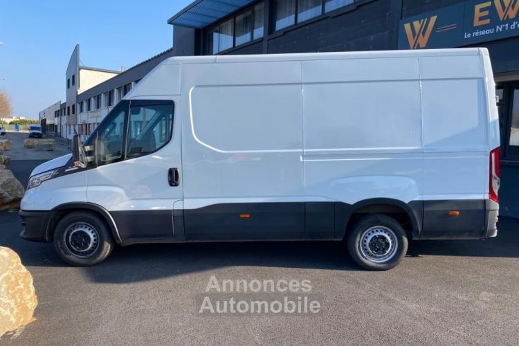 Iveco Daily VU FOURGON S18 3.0 D 175CH AGILE 31658.33HT - <small></small> 37.990 € <small>TTC</small> - #2