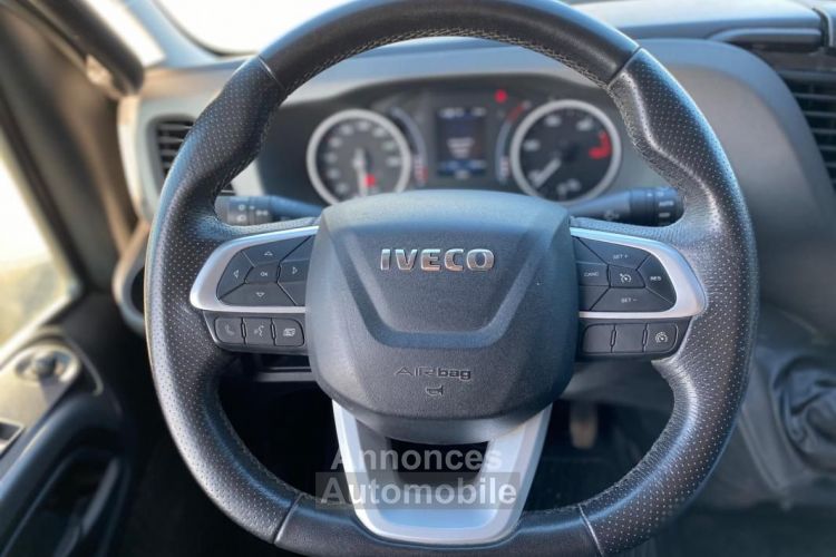 Iveco Daily VU FOURGON S18 3.0 D 175CH AGILE 31658.33HT - <small></small> 37.990 € <small>TTC</small> - #12