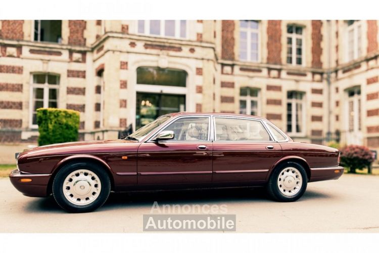 Jaguar Daimler 4.0i V8 - BVA - <small></small> 28.900 € <small>TTC</small> - #3