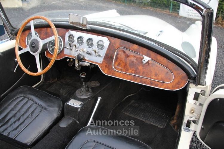 Jaguar Daimler SP 250 - <small></small> 48.900 € <small>TTC</small> - #28