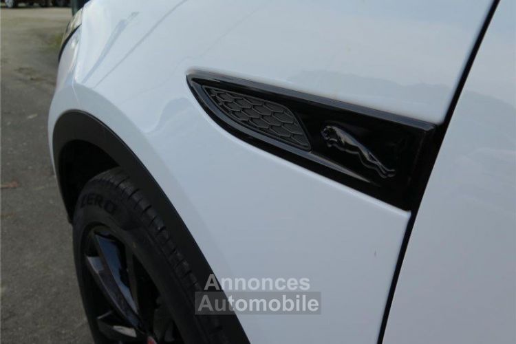 Jaguar E-Pace 2.0 D-165 ch FWD BVM R-Dynamic - <small></small> 24.900 € <small>TTC</small> - #26