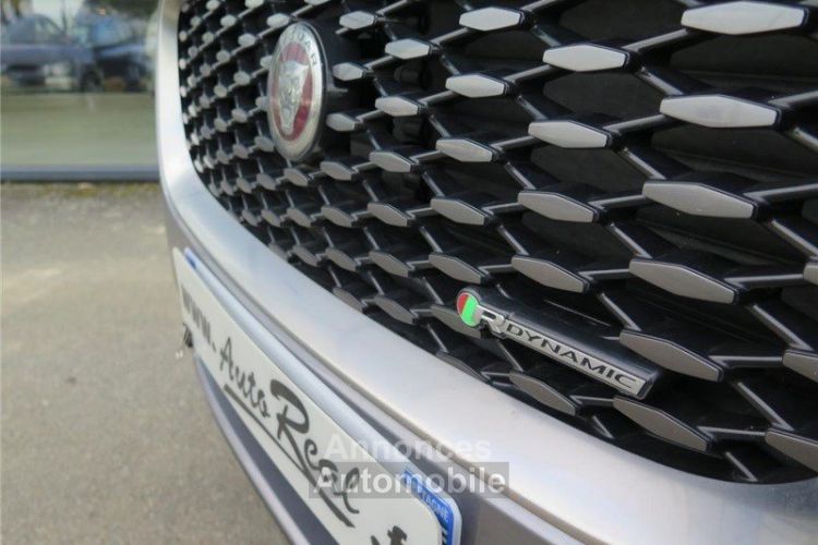 Jaguar E-Pace 2.0 P-200 ch FlexFuel MHEV AWD BVA R-Dynamic S - <small></small> 37.900 € <small>TTC</small> - #28