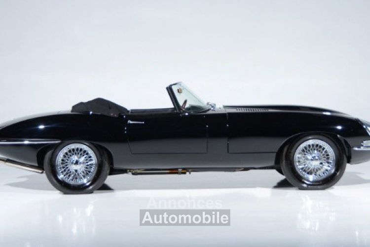 Jaguar E-Type Triple Black Deluxe - <small></small> 395.000 € <small>TTC</small> - #4