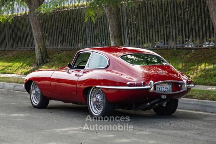 Jaguar E-Type XKE 4.2 L 6 cyl manuel 4 - <small></small> 63.900 € <small>TTC</small> - #2