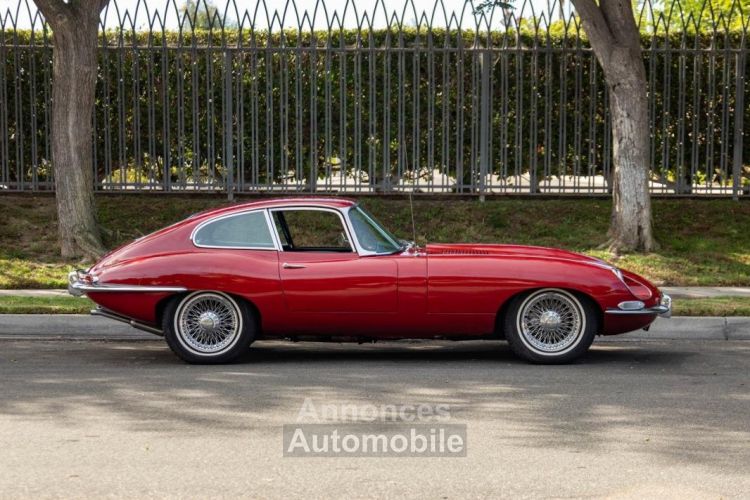 Jaguar E-Type XKE 4.2 L 6 cyl manuel 4 - <small></small> 63.900 € <small>TTC</small> - #3