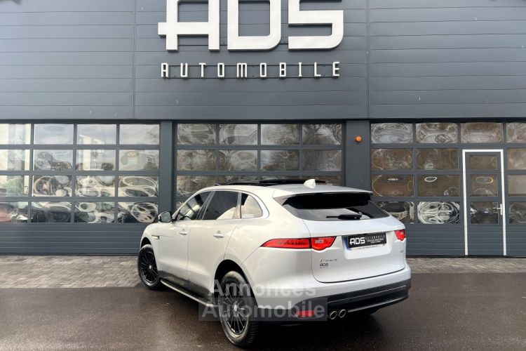 Jaguar F-Pace  2.0D 180ch Prestige 4x4 - <small></small> 19.990 € <small>TTC</small> - #11