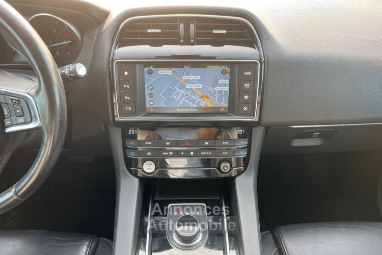 Jaguar F-Pace 2.0 D - 180 ch 2WD BVA8 GARANTIE 1 AN - <small></small> 19.980 € <small>TTC</small> - #12