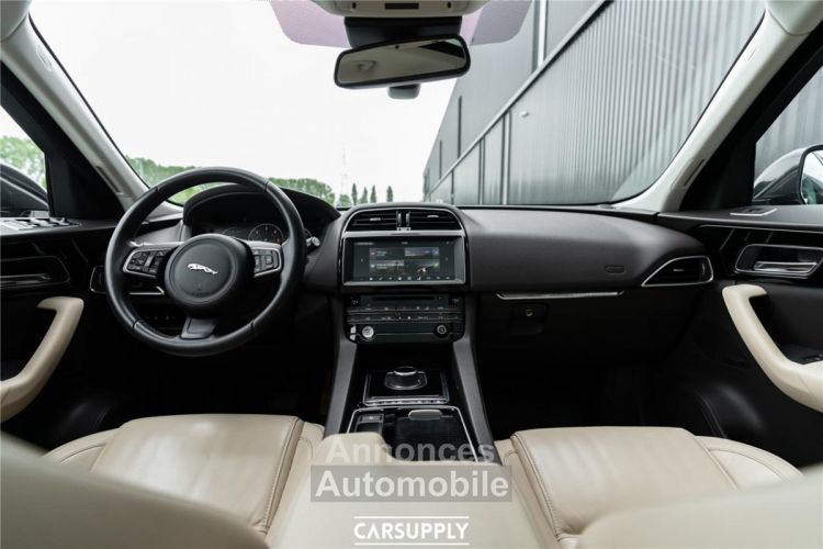 Jaguar F-Pace 2.0 D Prestige - Pano roof - Camera -Leder - Autom - <small></small> 32.995 € <small>TTC</small> - #10