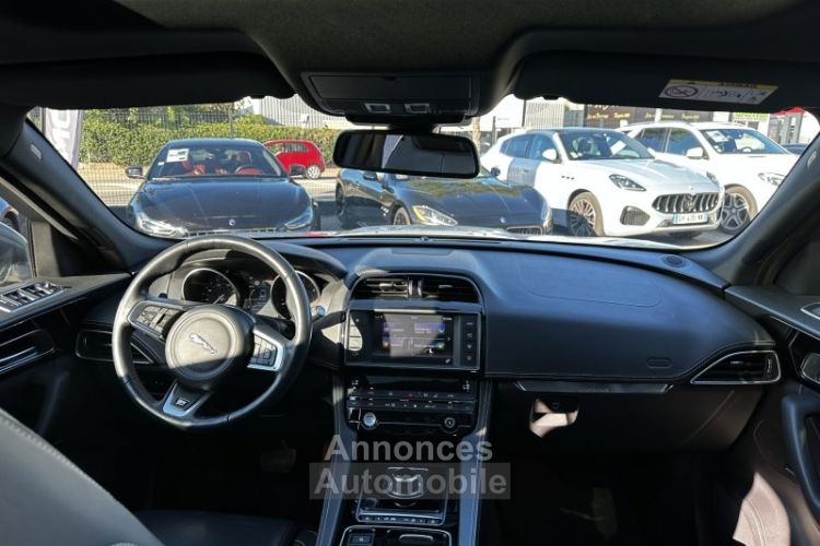 Jaguar F-Pace 2.0D 180ch R-Sport 4x4 BVA8 - <small></small> 30.900 € <small>TTC</small> - #8