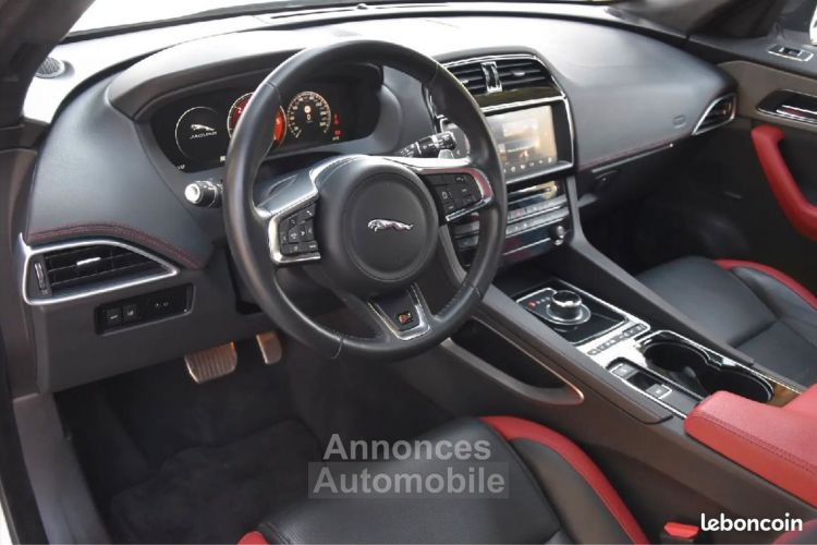 Jaguar F-Pace 3.0 300ch BVA R-SPORT - <small></small> 27.990 € <small>TTC</small> - #8