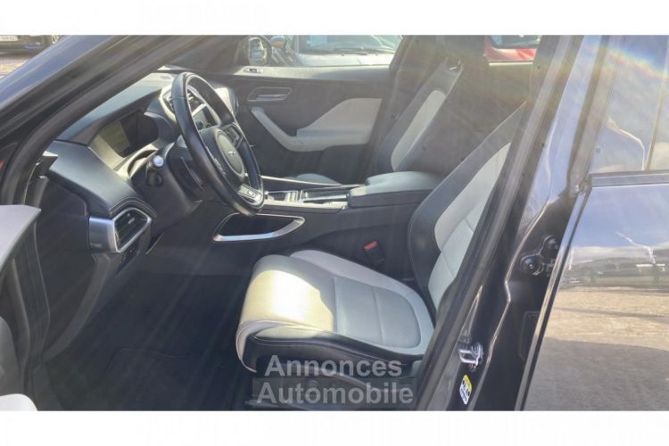 Jaguar F-Pace 3.0i V6 S/C 340cv AWD R-Sport - <small></small> 39.900 € <small>TTC</small> - #16