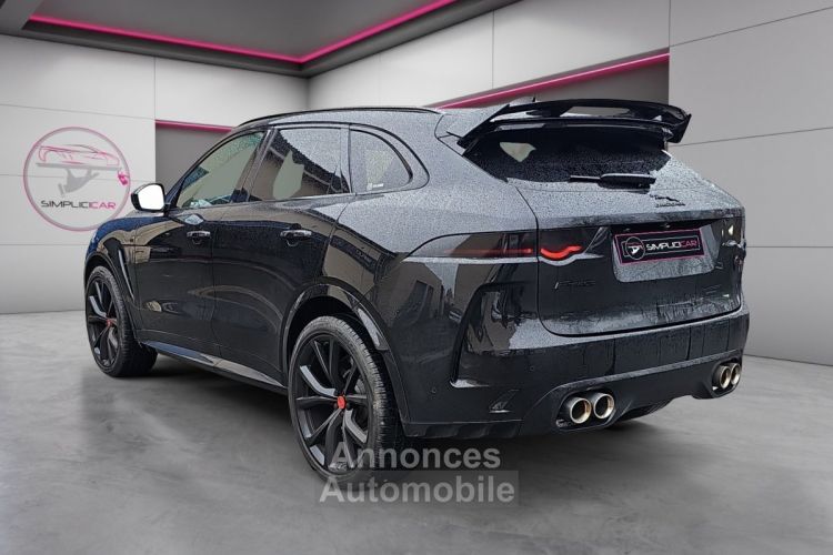 Jaguar F-Pace 5.0 V8 550 Supercharged AWD BVA8 SVR - ENTRETIEN - TOIT OUVRANT - SIEGES CHAUFFANTS - PARFAIT ETAT - <small></small> 64.990 € <small>TTC</small> - #3