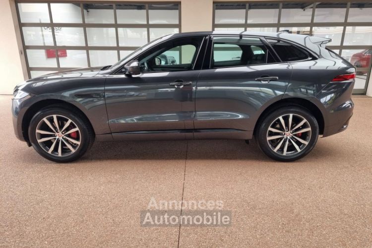 Jaguar F-Pace D200 - MHEV - BVA - AWD R-Dynamic SE - <small></small> 36.900 € <small>TTC</small> - #2