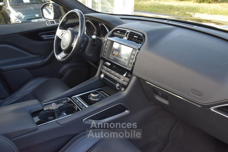 Jaguar F-Pace F.PACE 3.0 D V6 - 300 - BVA - Stop/Start - AWD R-Sport - <small></small> 26.990 € <small>TTC</small> - #5