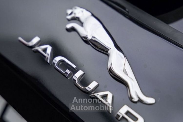 Jaguar F-Pace V8 5.0 SUPERCHARGED 550CH SVR AWD BVA8 - <small></small> 74.990 € <small>TTC</small> - #16
