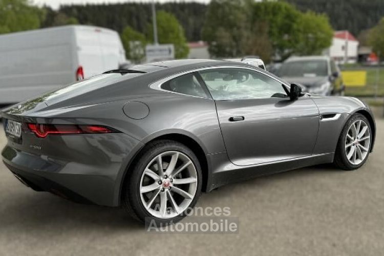 Jaguar F-Type 2.0 300 ch 1èreM  /MERIDIAN / Système d'échappement actif (sport) avec commande de clapet / Garantie 12 mois Prémium - <small></small> 42.490 € <small></small> - #4