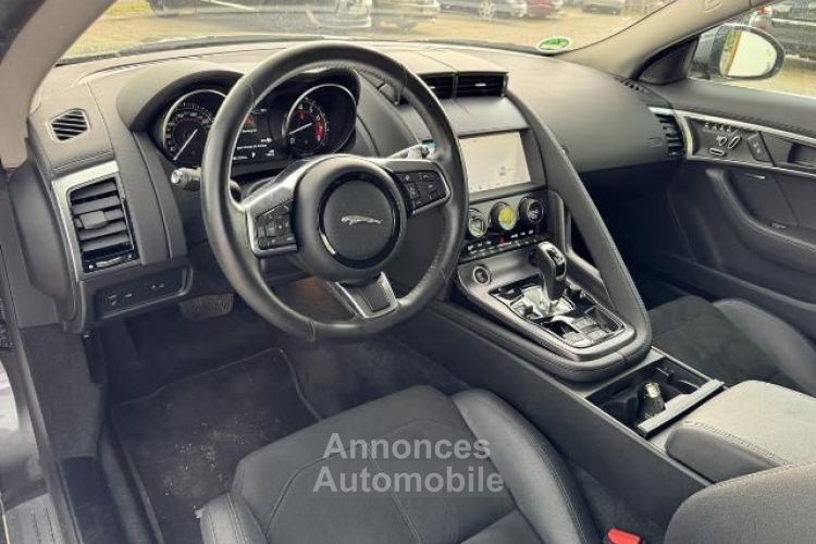 Jaguar F-Type 2.0 300 ch 1èreM  /MERIDIAN / Système d'échappement actif (sport) avec commande de clapet / Garantie 12 mois Prémium - <small></small> 42.490 € <small></small> - #20