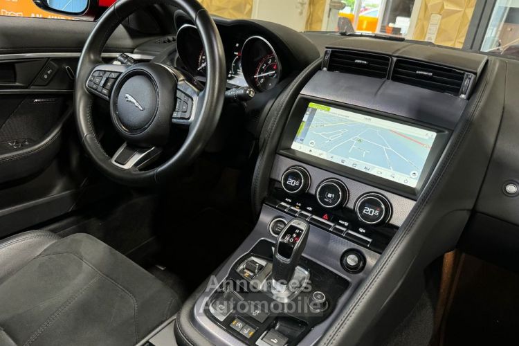 Jaguar F-Type 2.0 300 ch RARE! ROUGE CALDERA  /MERIDIAN/ Ambiente / Système d'échappement actif (sport) avec commande de clapet / Garantie 12 mois Prémium - <small></small> 48.490 € <small></small> - #24