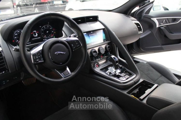 Jaguar F-Type 2022 2.0 aut. Coupé R-Dynamic-IVA ESPOSTA-CAR PLAY - <small></small> 57.990 € <small>TTC</small> - #4