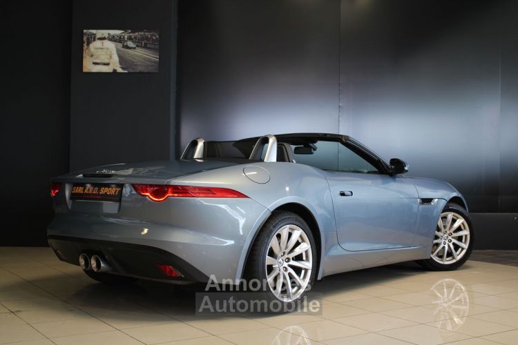 Jaguar F-Type CABRIOLET 3.0 V6 340 AUTO Garantie 12M P&MO - <small></small> 41.980 € <small>TTC</small> - #2