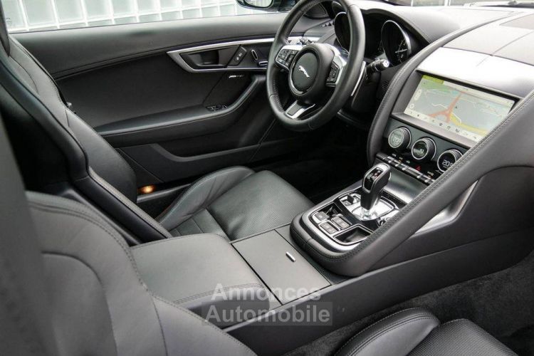 Jaguar F-Type Coupe 2.0 T 300ch R-Dynamic BVA8 - <small></small> 49.900 € <small>TTC</small> - #5