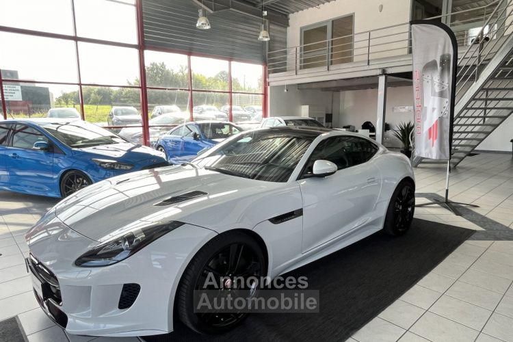 Jaguar F-Type COUPE 3,0 V6 380 S BVA8 AWD GPS CAMERA BI-XENON HIFI MERIDIAN SIEGE PERFORMANCE REGULATEUR LI - <small></small> 52.990 € <small>TTC</small> - #1