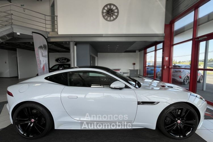 Jaguar F-Type COUPE 3,0 V6 380 S BVA8 AWD GPS CAMERA BI-XENON HIFI MERIDIAN SIEGE PERFORMANCE REGULATEUR LI - <small></small> 52.990 € <small>TTC</small> - #3