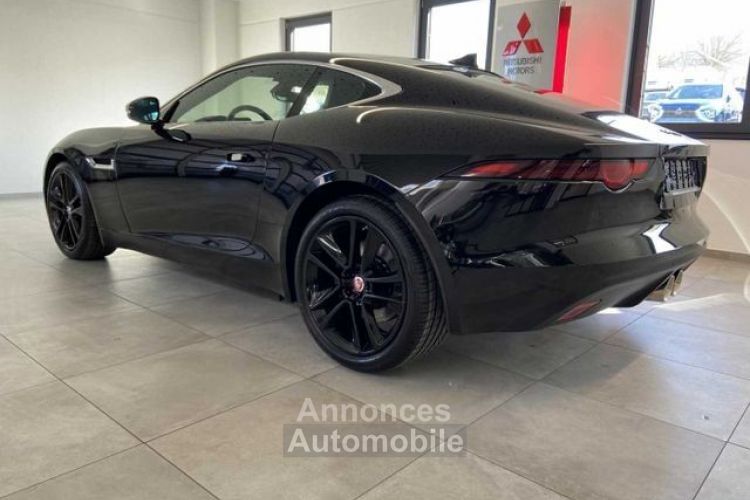 Jaguar F-Type Coupé P380 Full black Toit pano Sièges mémoire Caméra échappement sport Première main Garantie 12 mois - <small></small> 57.900 € <small></small> - #5