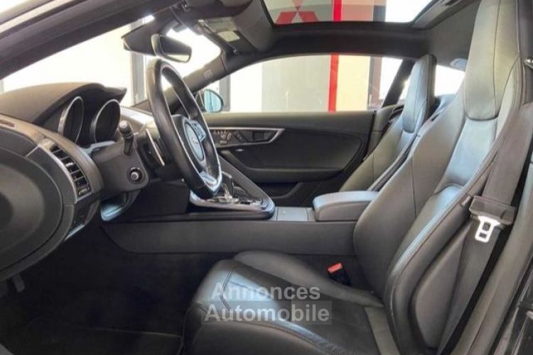 Jaguar F-Type Coupé P380 Full black Toit pano Sièges mémoire Caméra échappement sport Première main Garantie 12 mois - <small></small> 57.900 € <small></small> - #9