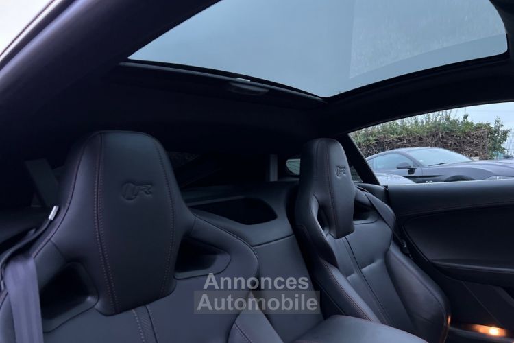 Jaguar F-Type coupé R 550ch Noir toit panoramique 59900€ - <small></small> 59.900 € <small>TTC</small> - #8