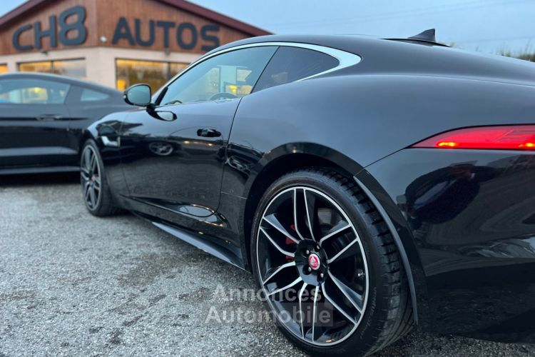 Jaguar F-Type coupé R 550ch Noir toit panoramique 59900€ - <small></small> 59.900 € <small>TTC</small> - #20