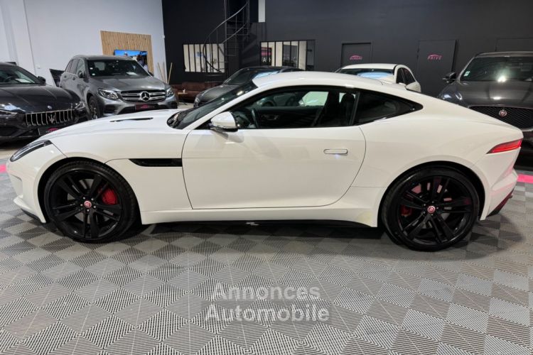 Jaguar F-Type COUPE V8 R 5.0 550 Suralimente BVA Black Pack - <small></small> 64.990 € <small>TTC</small> - #7