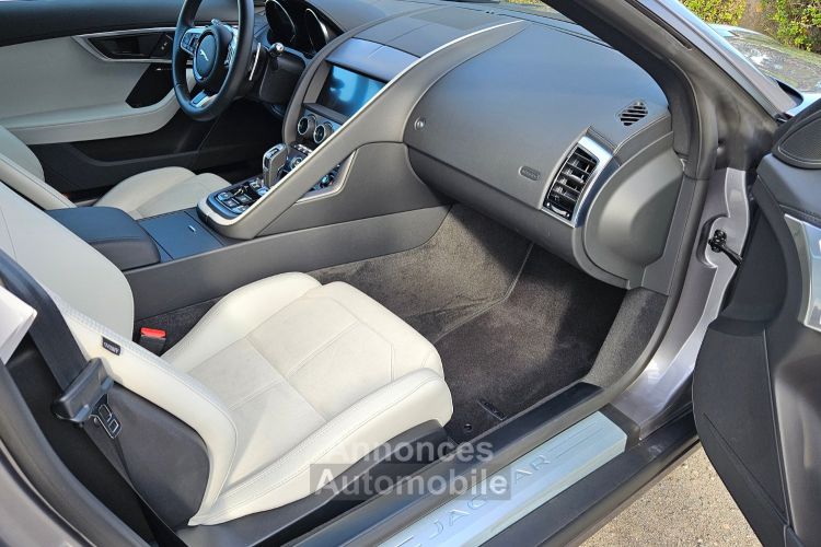 Jaguar F-Type F-TYPE P300 - <small></small> 69.900 € <small>TTC</small> - #18