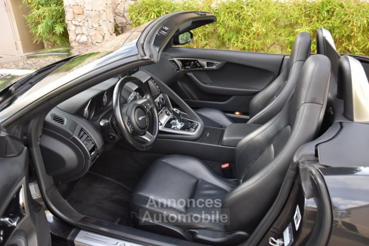 Jaguar F-Type F.TYPE Cabriolet 3.0i V6 - BVA Quickshift - Stop/Start CABRIOLET . PHASE 1 - <small></small> 42.990 € <small>TTC</small> - #16