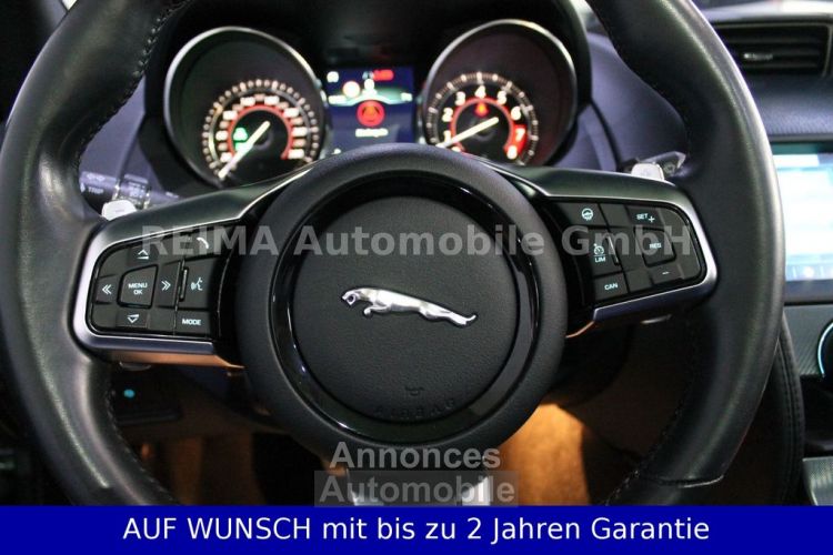 Jaguar F-Type V6 3.0L 340 R-Dynamic, Système d'échappement actif (Sport) avec commande de clapet, Son Méridian, Garantie 12 mois Prémium - <small></small> 58.990 € <small>TTC</small> - #12