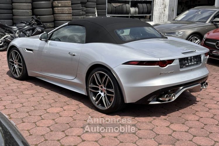 Jaguar F-Type V8 5.0L Compresseur R AWD 551 SIÈGE BAQUET CUIR RABAT Echappement sport Pack Design Son Méridian Garantie Jaguar Approved jusqu'au 14.01.2026 - <small></small> 74.990 € <small>TTC</small> - #7