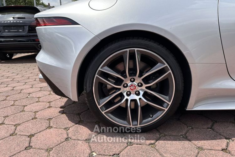 Jaguar F-Type V8 5.0L Compresseur R AWD 551 SIÈGE BAQUET CUIR RABAT Echappement sport Pack Design Son Méridian Garantie Jaguar Approved jusqu'au 14.01.2026 - <small></small> 74.990 € <small>TTC</small> - #38