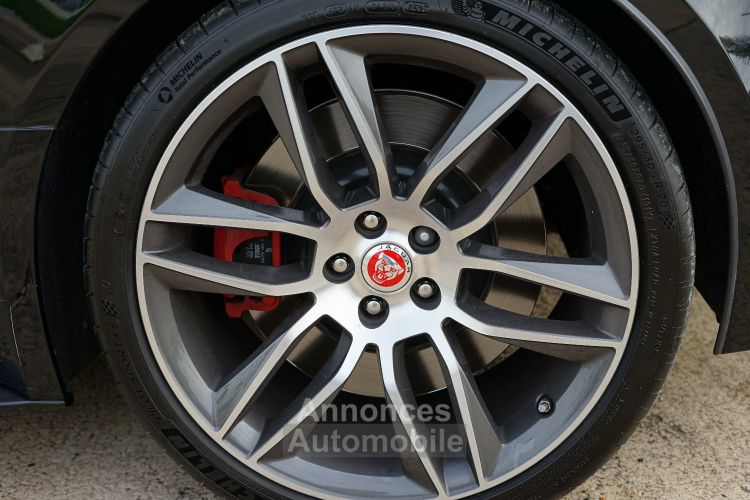 Jaguar F-Type V8 R 550 Ch 4 Roues Motrices BVA8 - 858 €/mois - Toit Pano, Caméra, Meridian, Sièges 14 Réglages, Hayon électrique... - Révisée 01/2025 - <small></small> 79.500 € <small>TTC</small> - #12