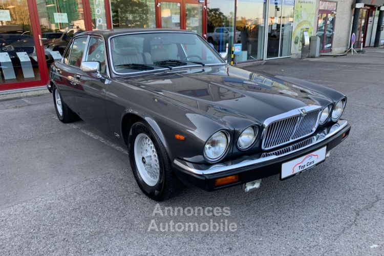 Jaguar Sovereign XJ 5.3 V12 HE Automatique - <small></small> 11.900 € <small>TTC</small> - #3