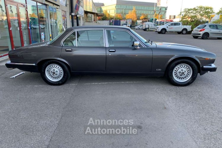 Jaguar Sovereign XJ 5.3 V12 HE Automatique - <small></small> 11.900 € <small>TTC</small> - #5