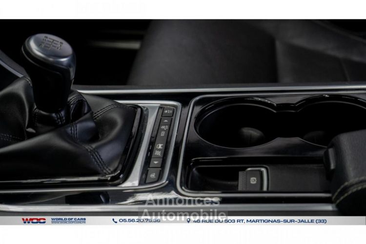 Jaguar XE 2.0 D 180 BERLINE R-Sport - <small></small> 20.990 € <small>TTC</small> - #34