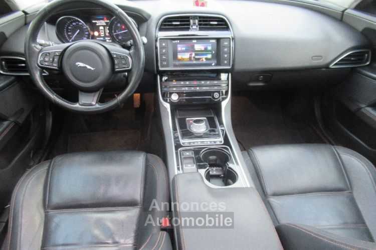 Jaguar XE 2.0 D - 180 ch BVA Prestige - <small></small> 12.990 € <small>TTC</small> - #9