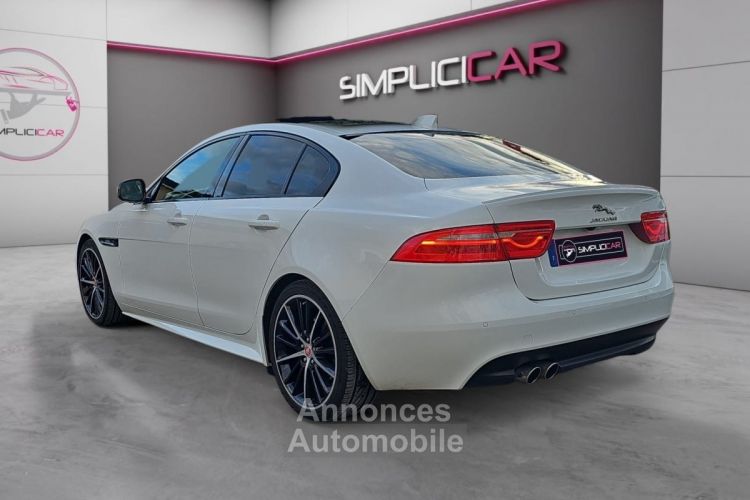 Jaguar XE 2.0 D - 180 ch BVA R-Sport - Toit Ouvrant - Meridian - <small></small> 18.490 € <small>TTC</small> - #3